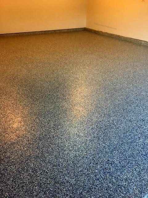 Flake epoxy floor with a glossy topcoat